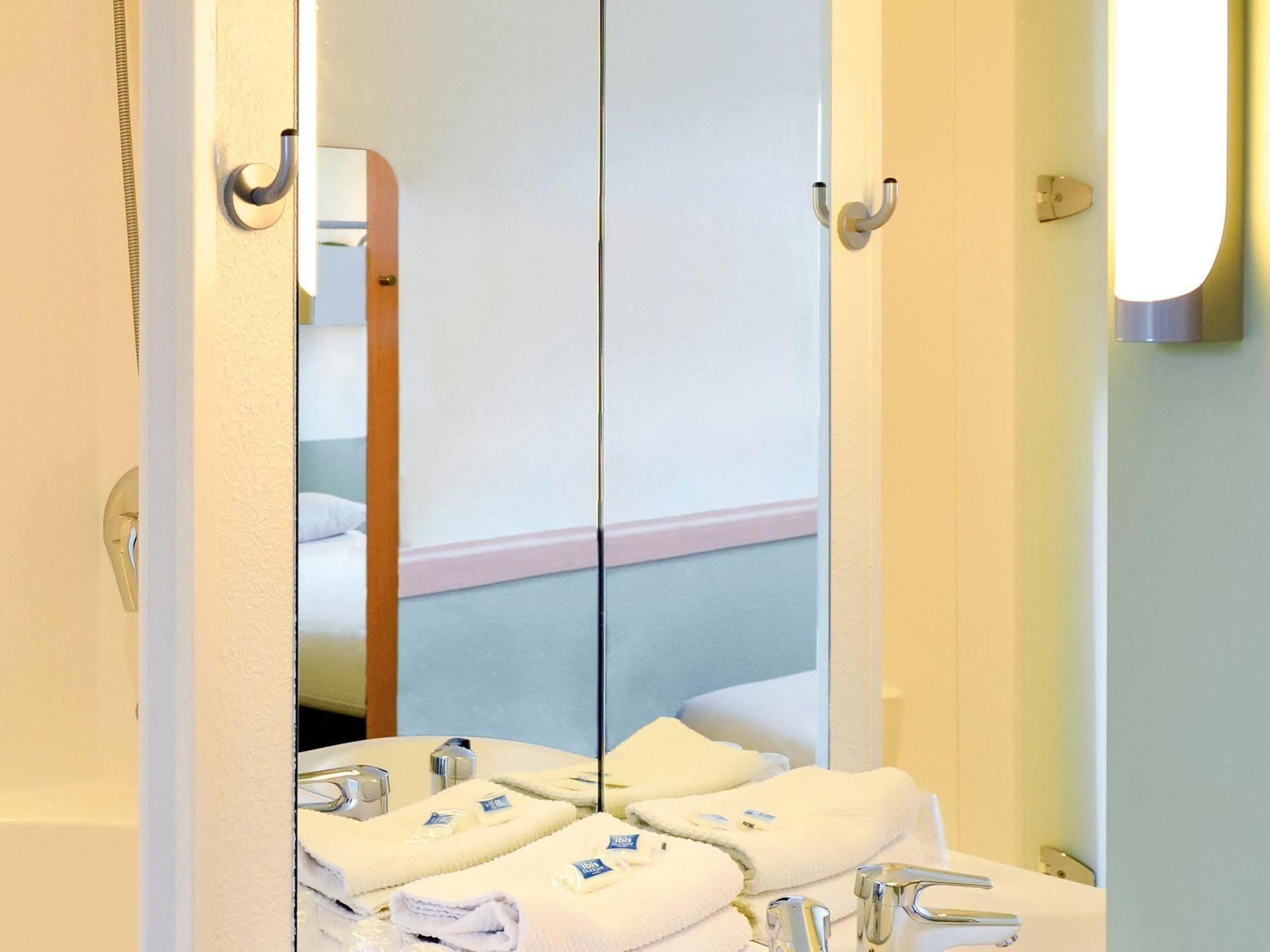 Ibis Budget Orleans Sud Comet 外观 照片