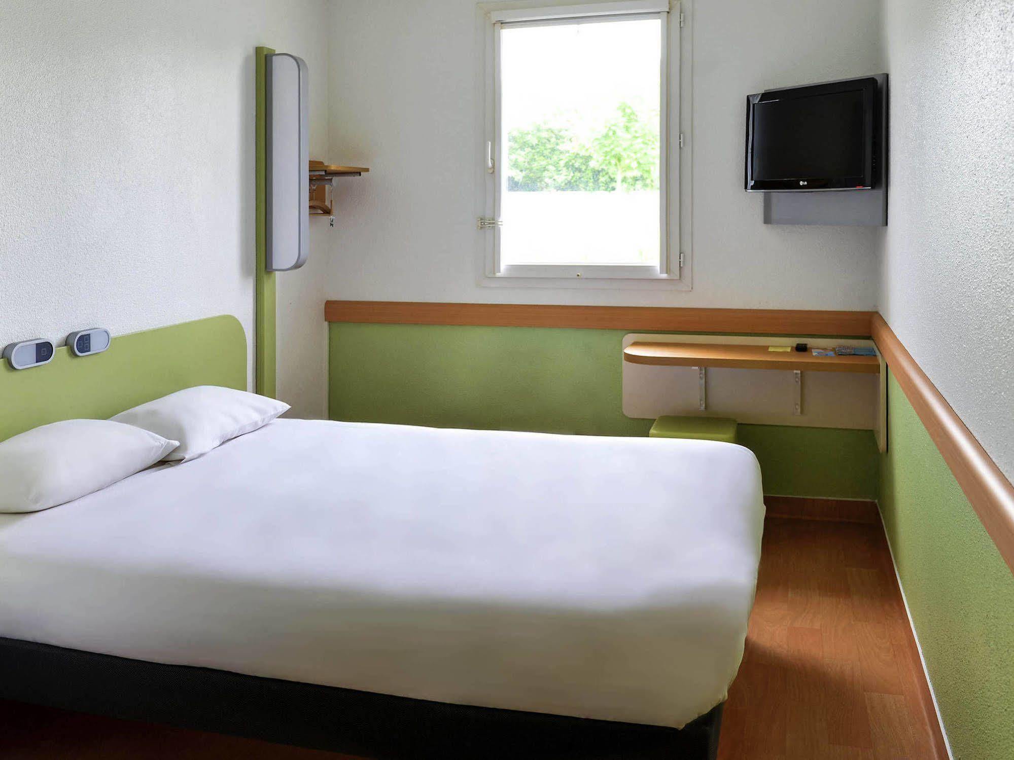 Ibis Budget Orleans Sud Comet 外观 照片